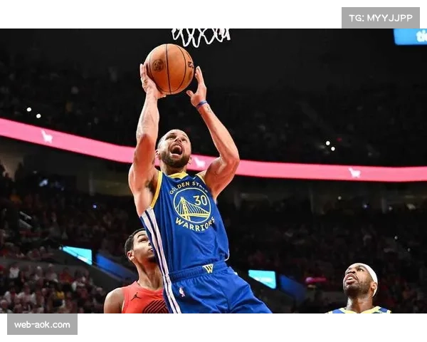 勇士三战开拓者力求破咒,库里回归能否扭转对阵劣势? 勇士三战开拓者力求破咒,库里回归能否扭转对阵劣势?